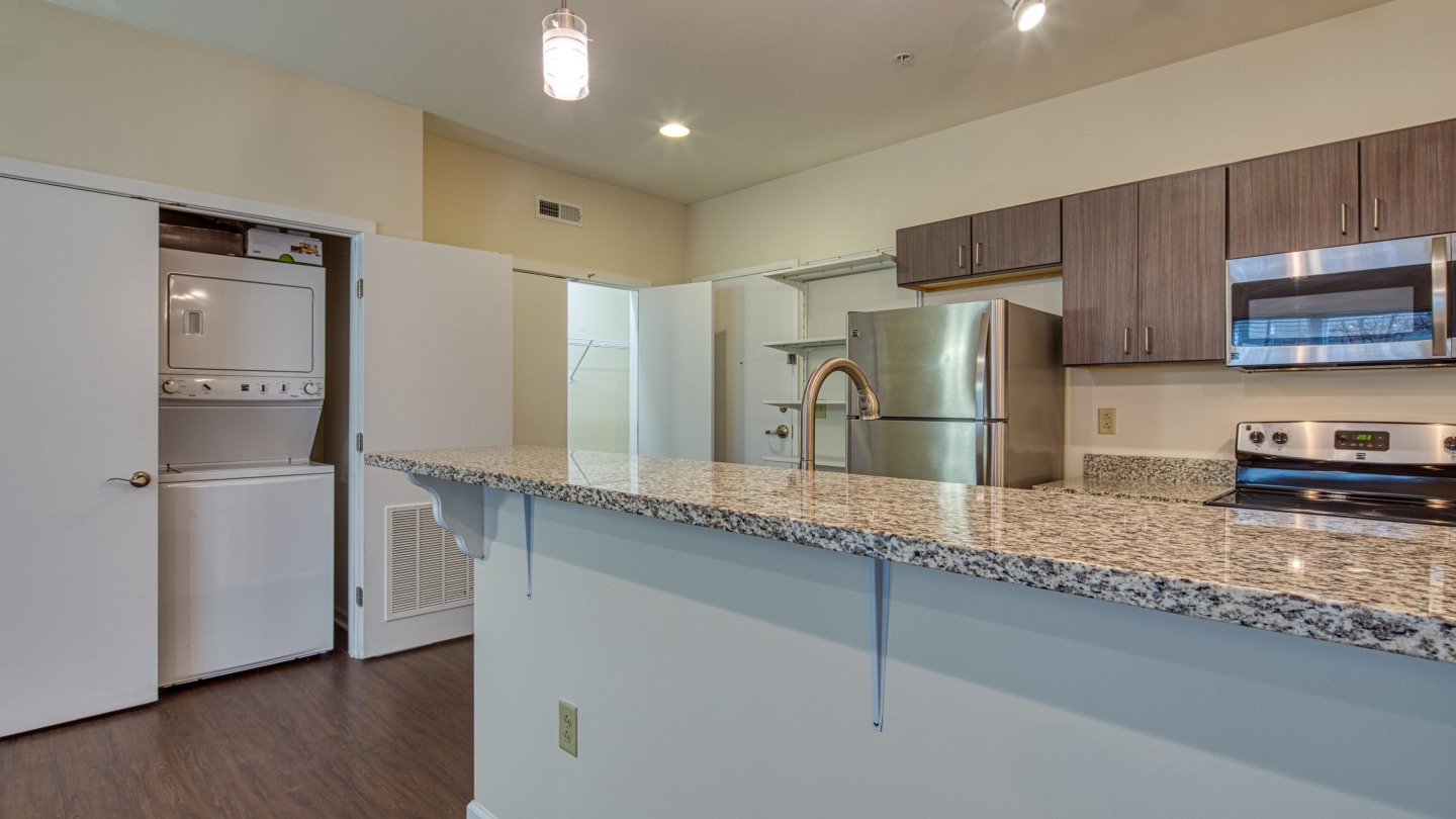 Gramercy Row Image 12