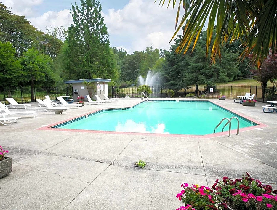 Woodland Estates Image 1