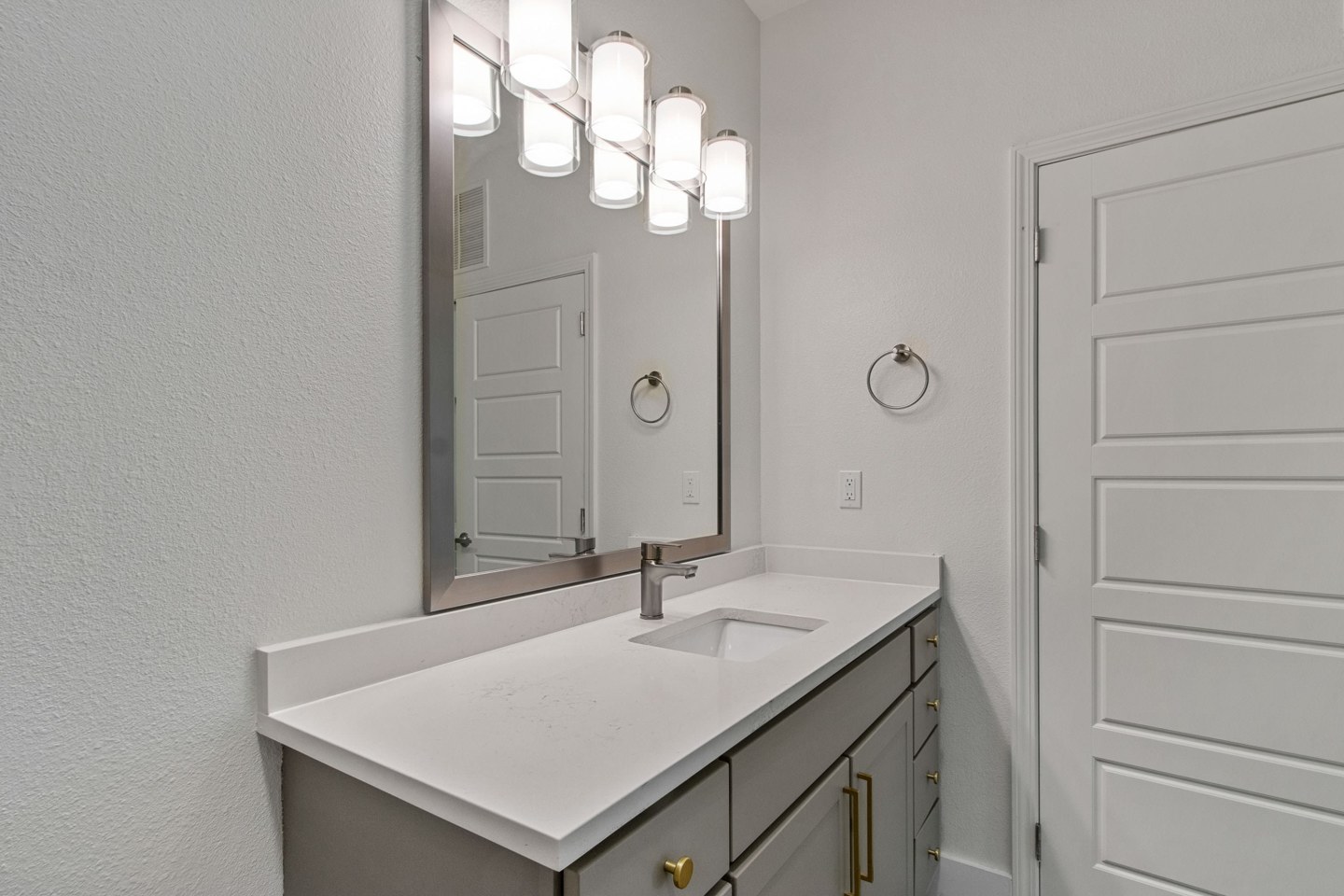 The Maxwell at Highland Creek Image 26