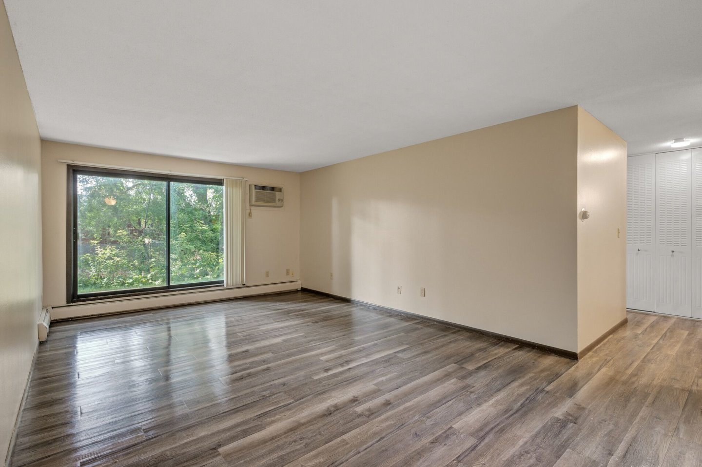 Eastgate Apartments Image 33