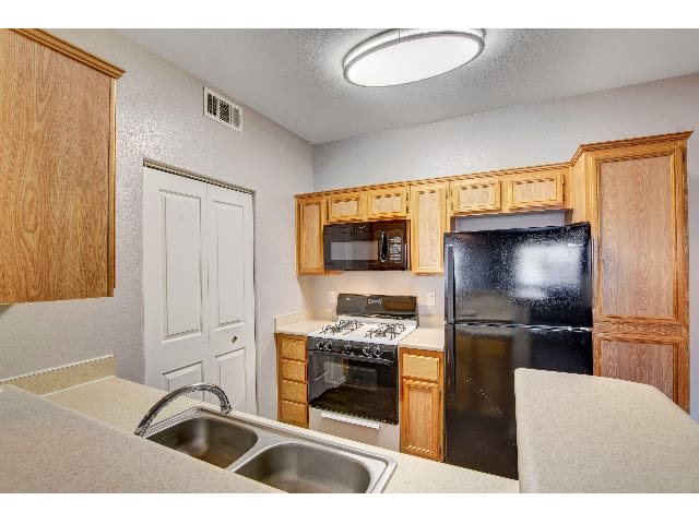 Tierra Villas at Lone Mountain Image 1