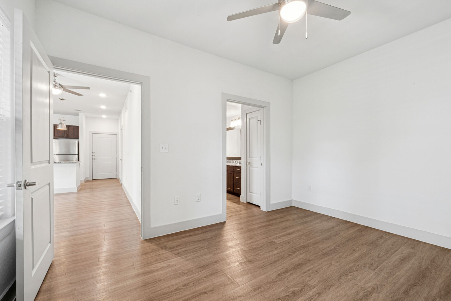 Plum Tree Apartments Image 11