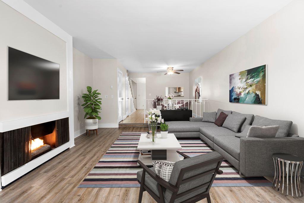 Parkway Plaza Apartments Image 16