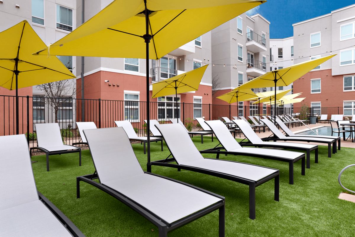 Liv+ Arlington - Student Housing Image 15