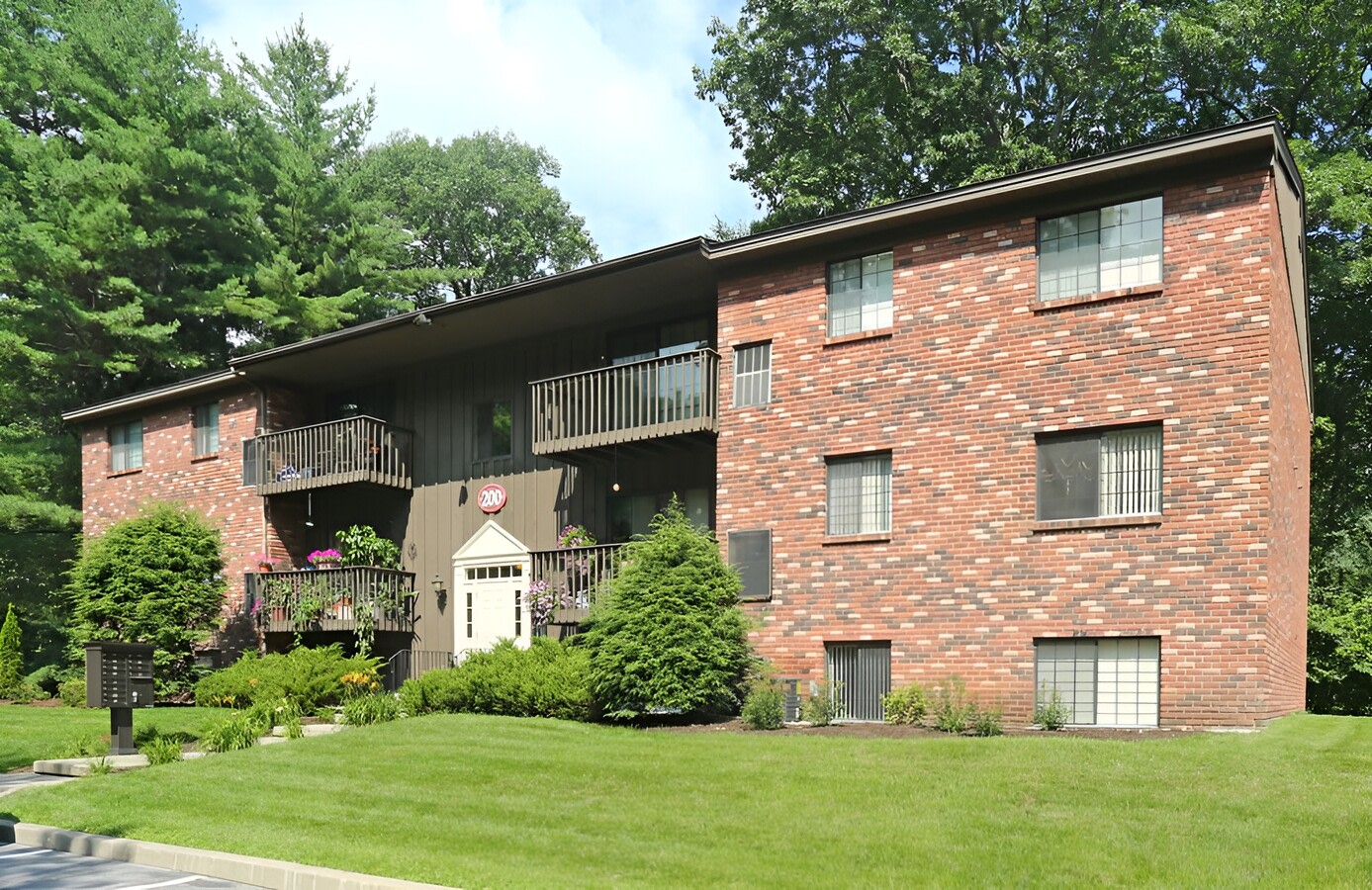 Crescent Village Image 2
