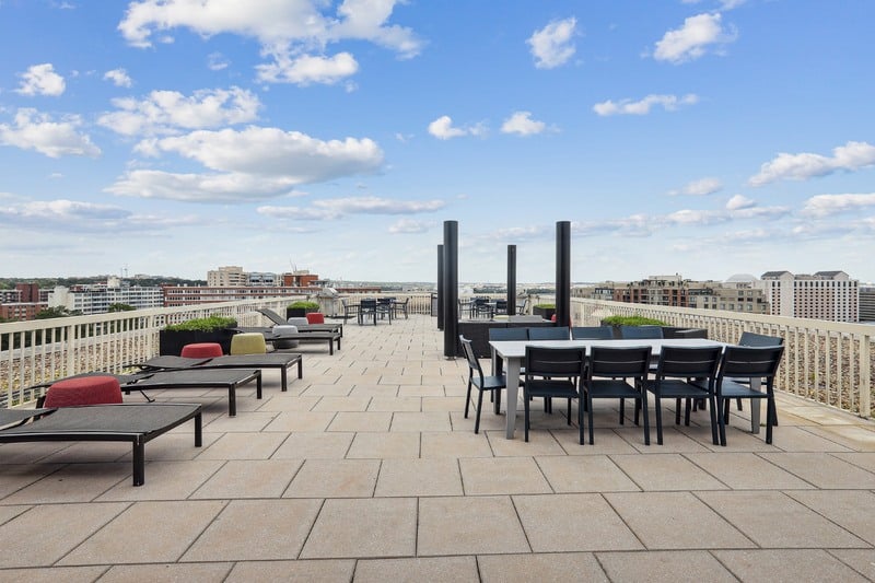 RiverHouse Image 64
