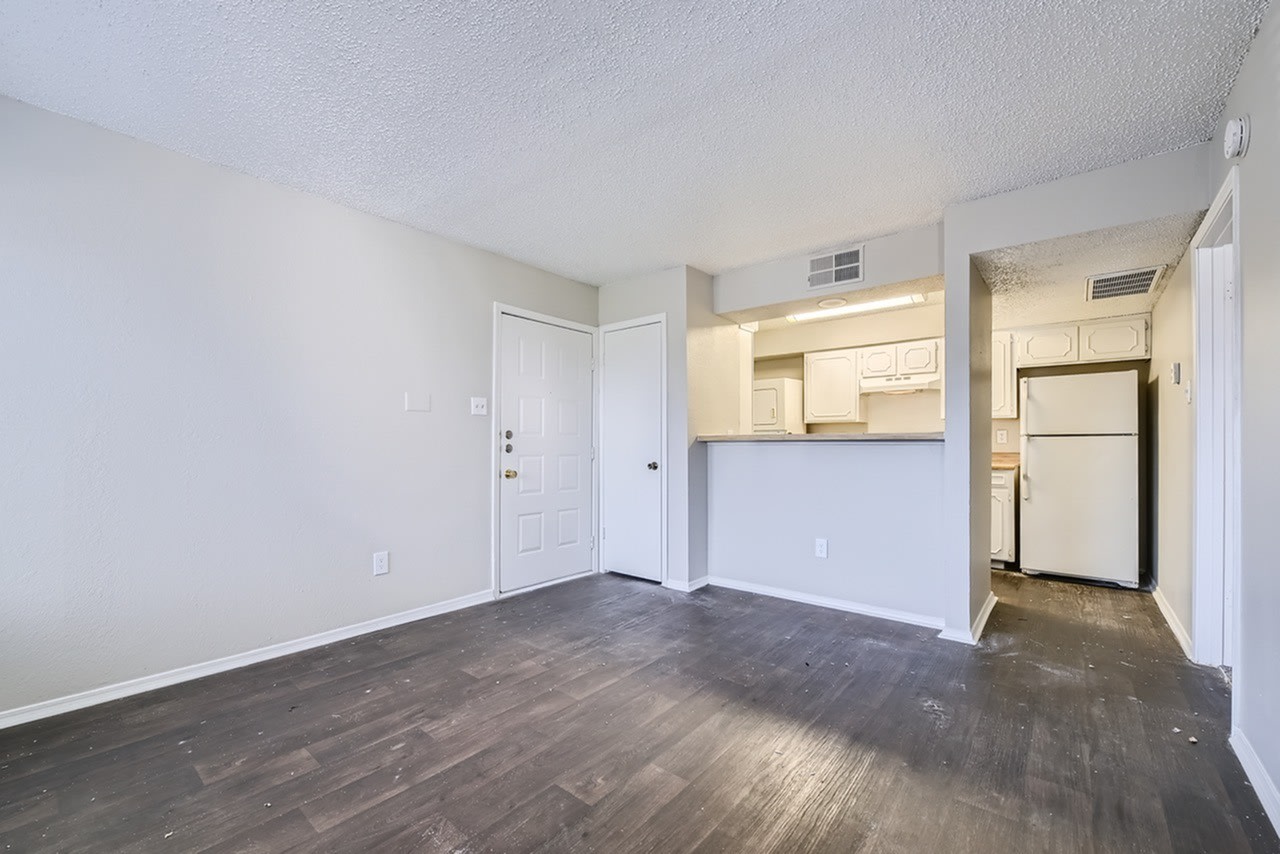 Point Loma Woods Image 30