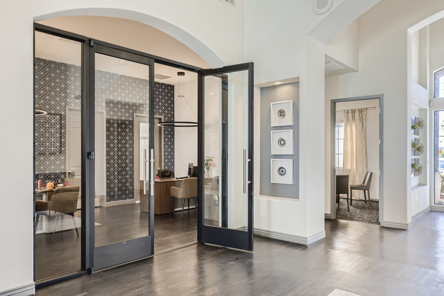 Mandarina Apartment Homes Image 70