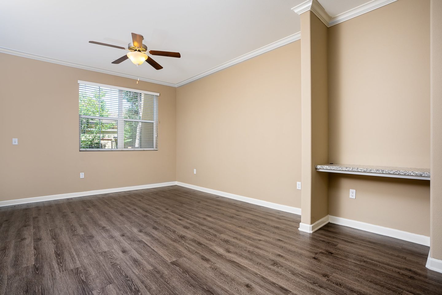 La Verne Village Luxury Apartment Homes Image 23