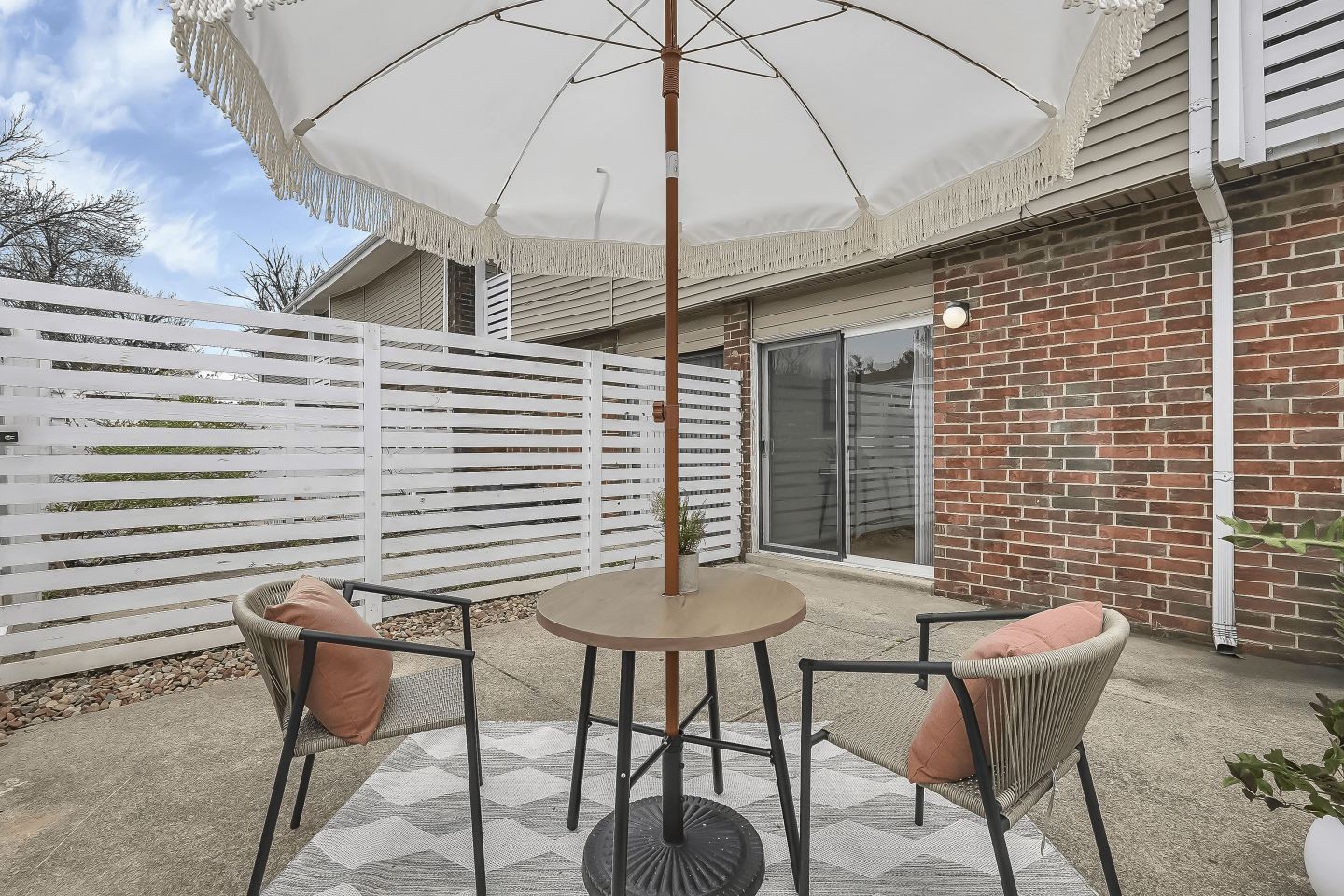 1289 | A Rental Condo Community Image 19