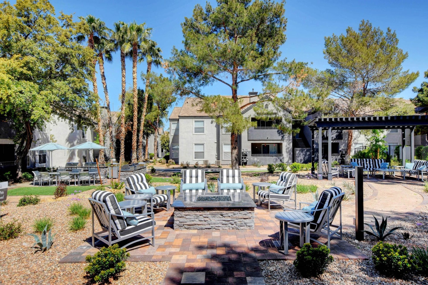 Villa Serena Apartments Image 22