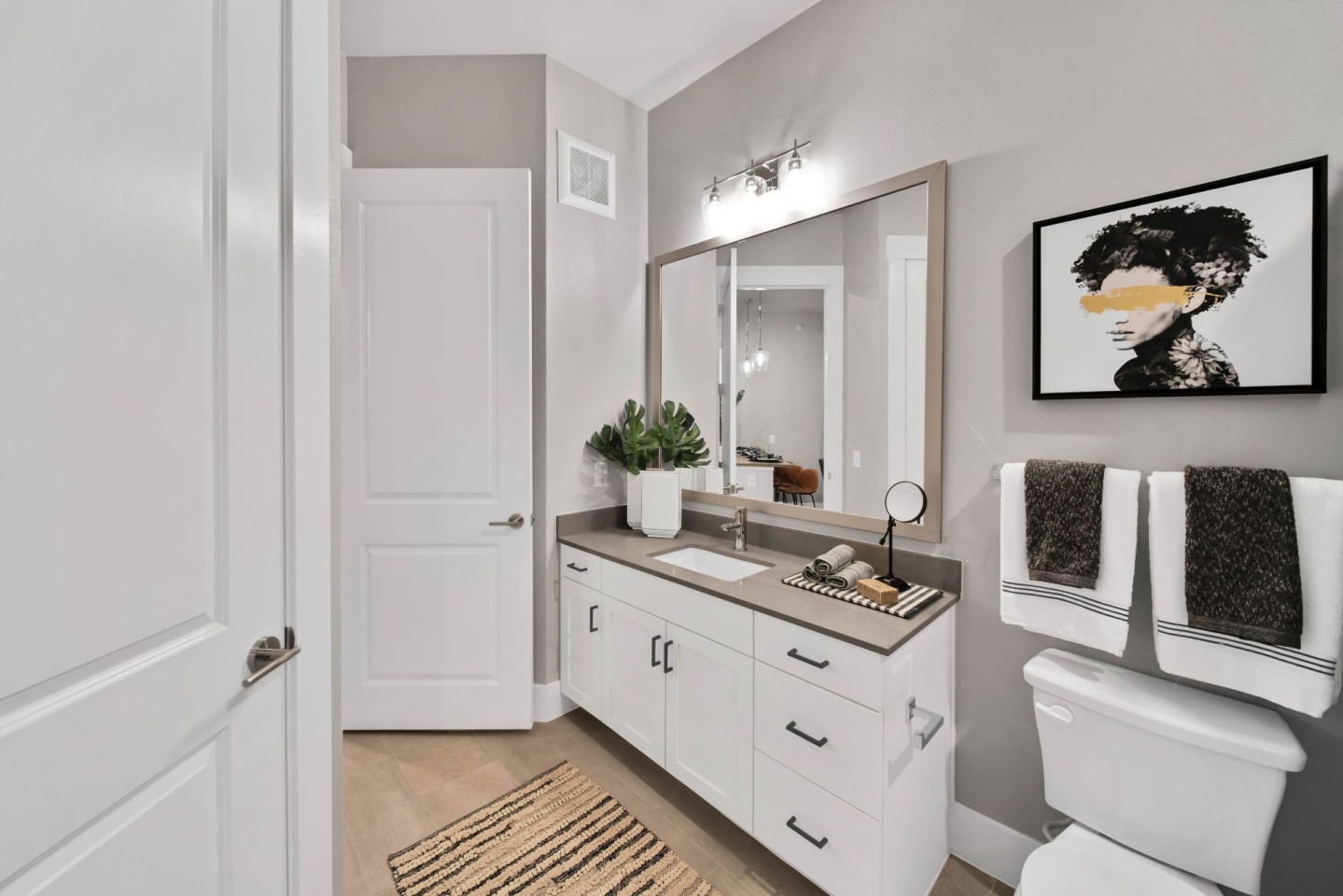 Taylor Heights Image 32