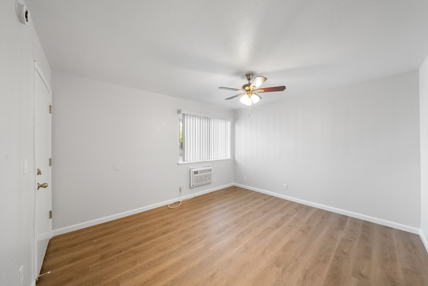 Home Suites Image 11