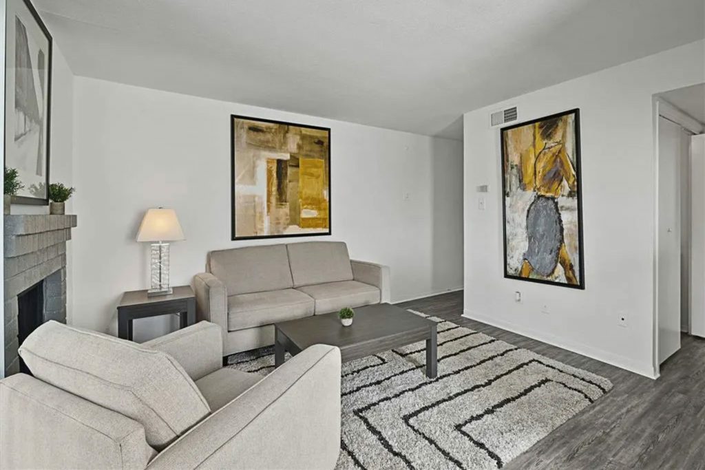 Toro Place Image 21