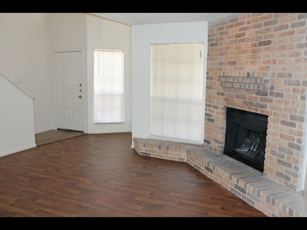 Broken Oak Townhomes Image 12