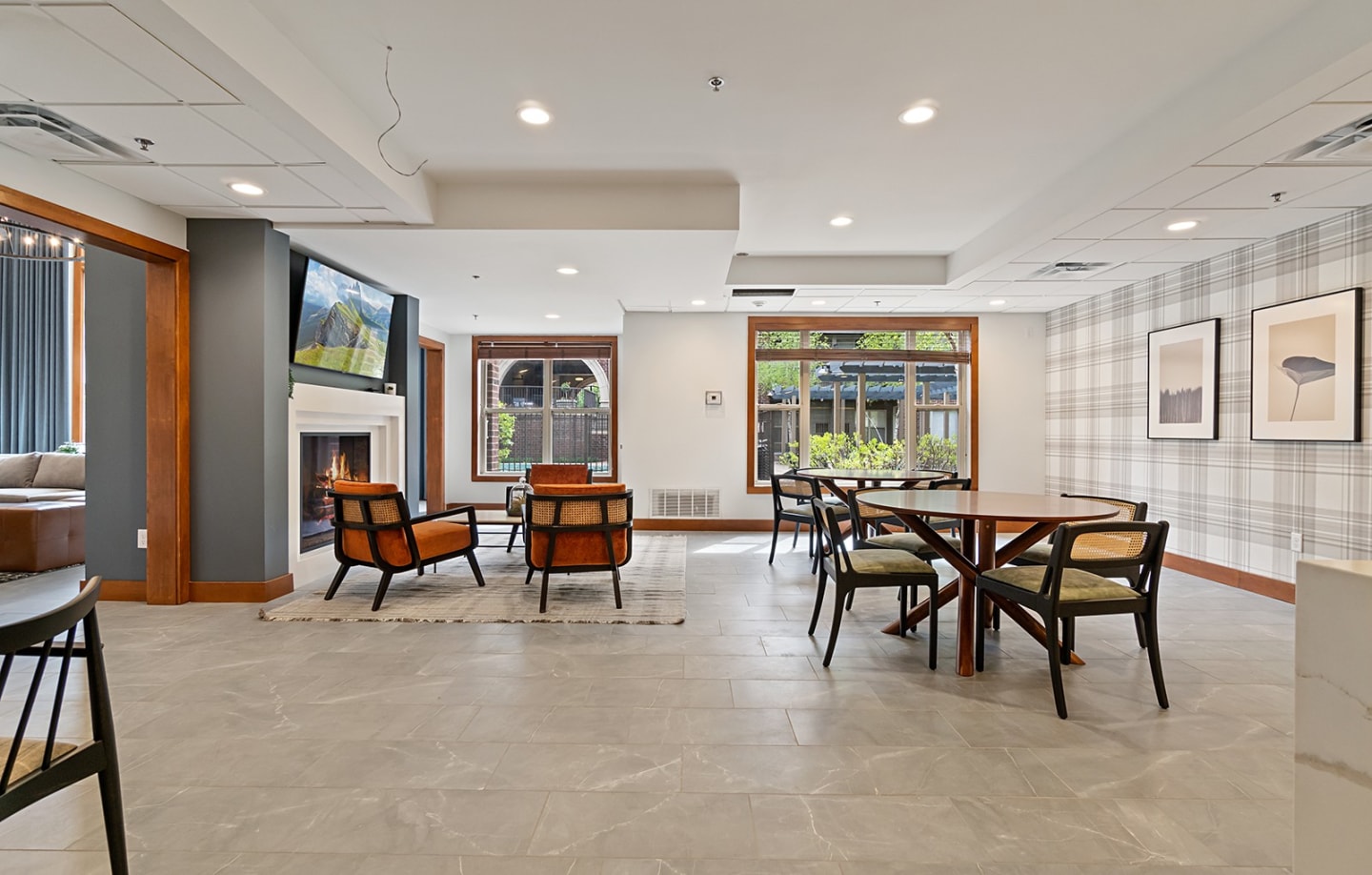 808 Berry Place Image 38