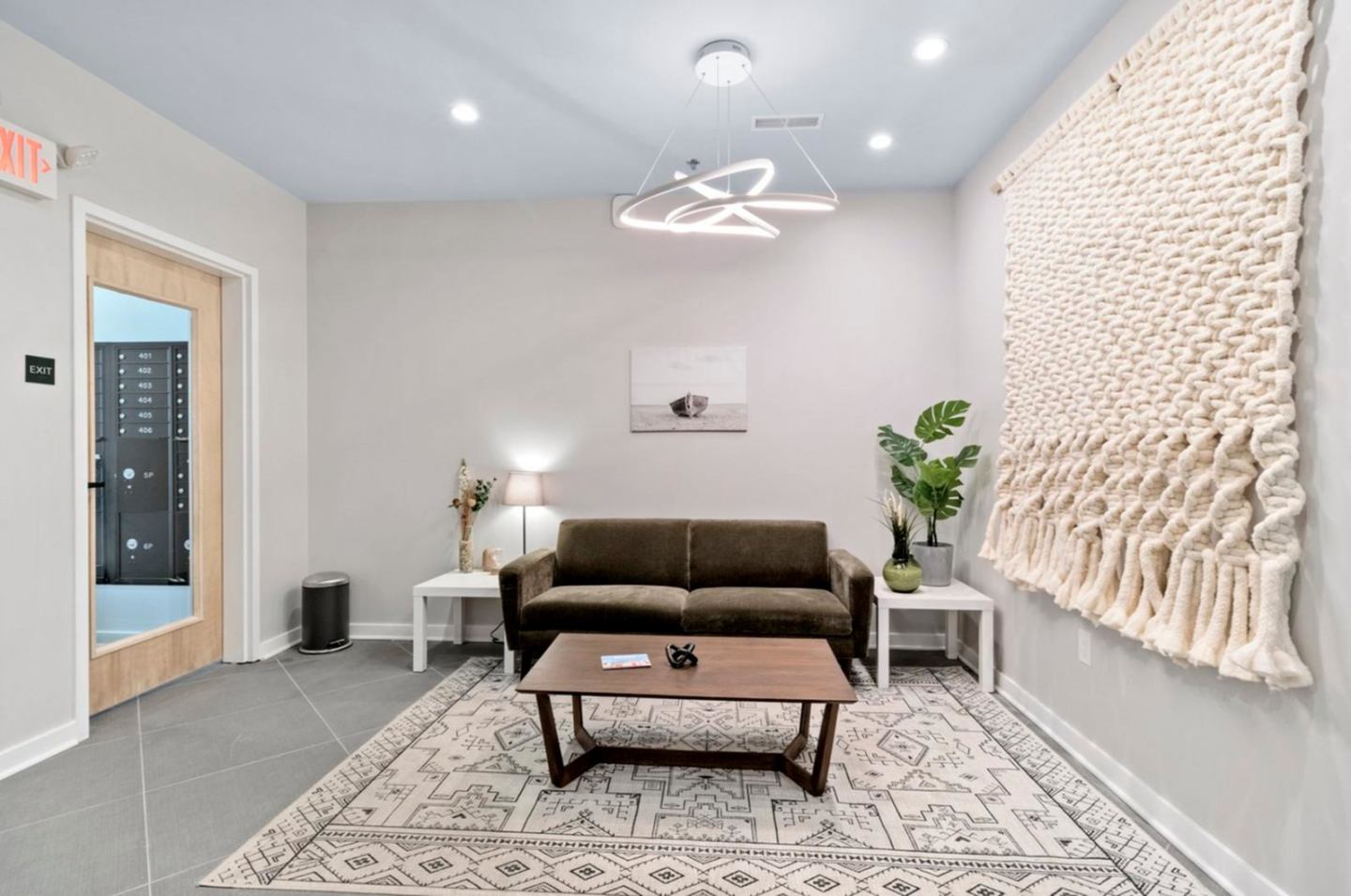 171 W Berks Image 18