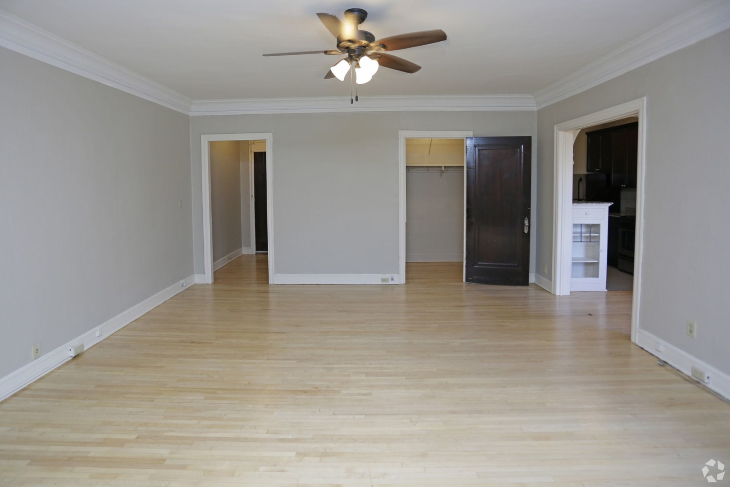 Loring Grove Apartments Image 8