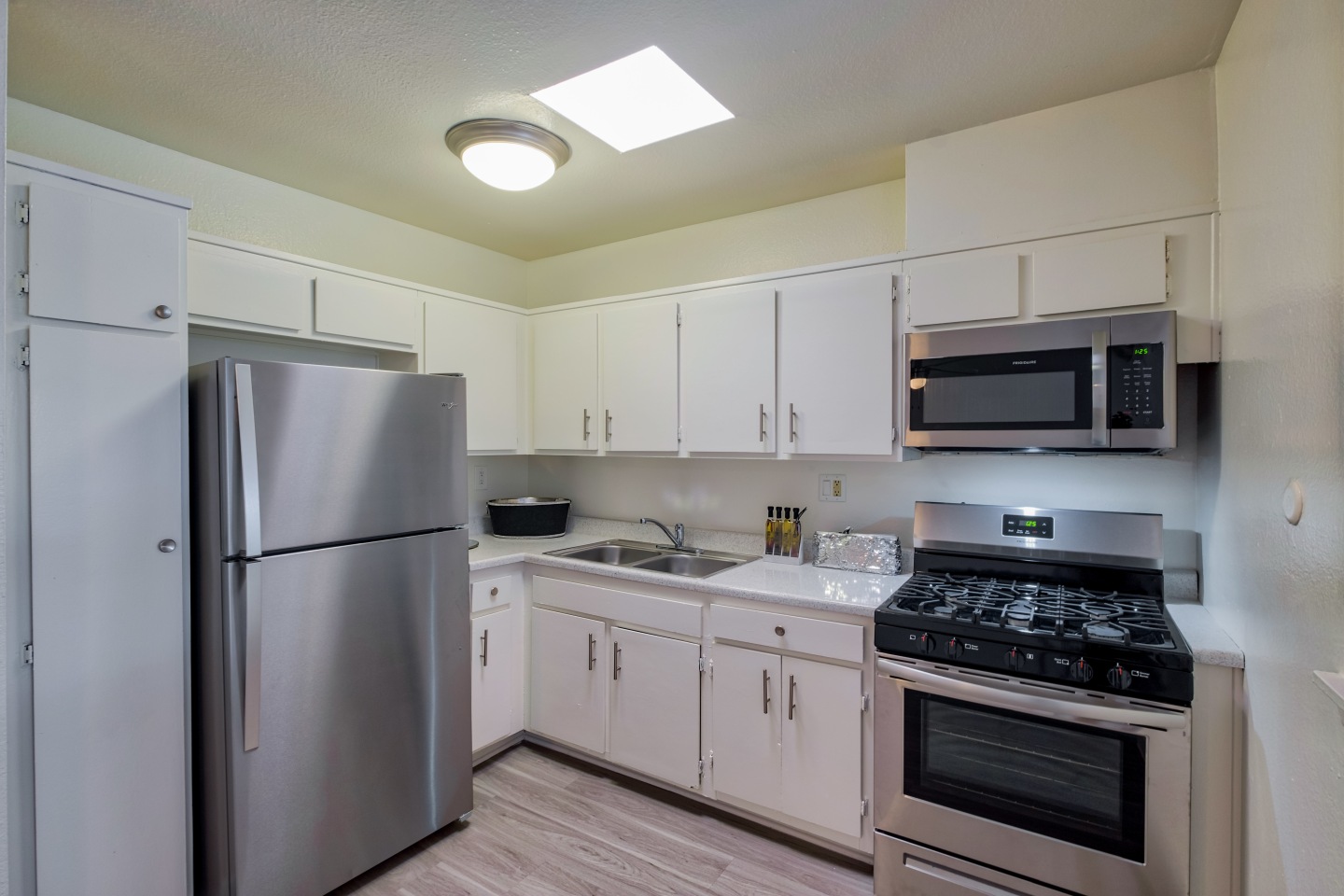 Weddington Apartments Image 20