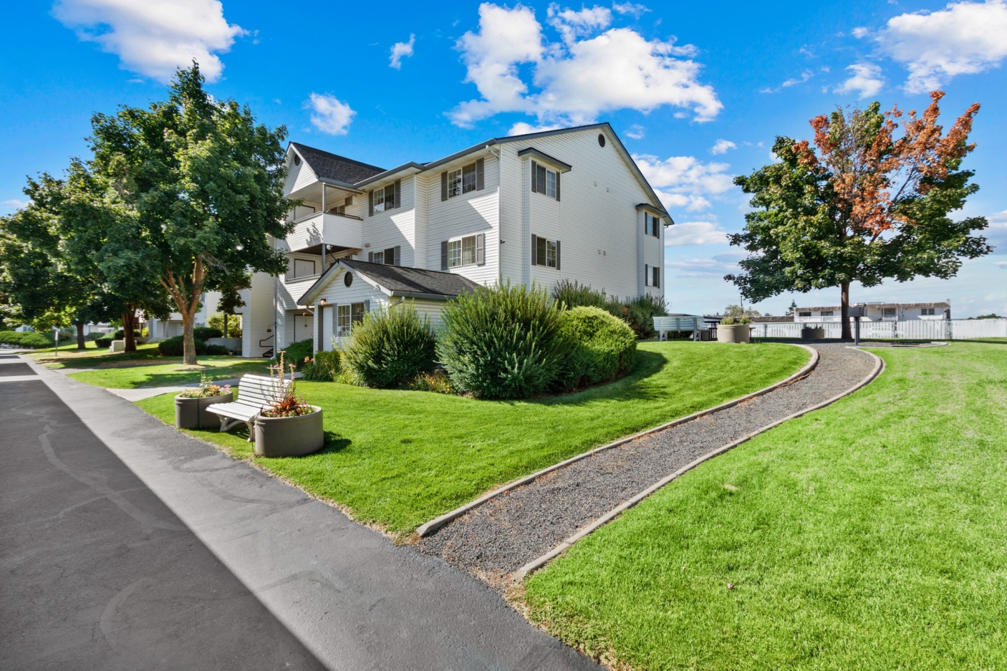 Farr Court Apartments Image 22