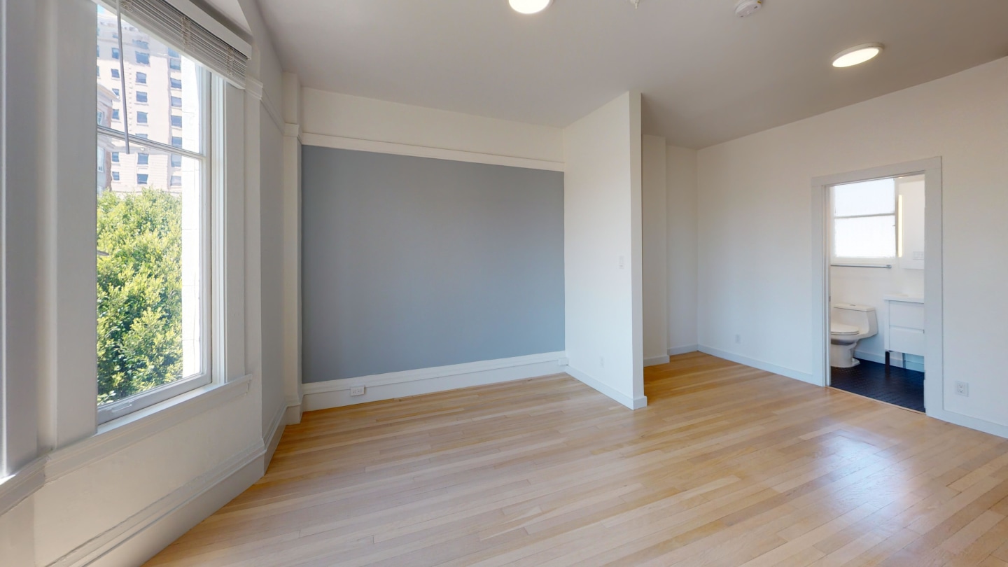 626 Powell St. Image 7