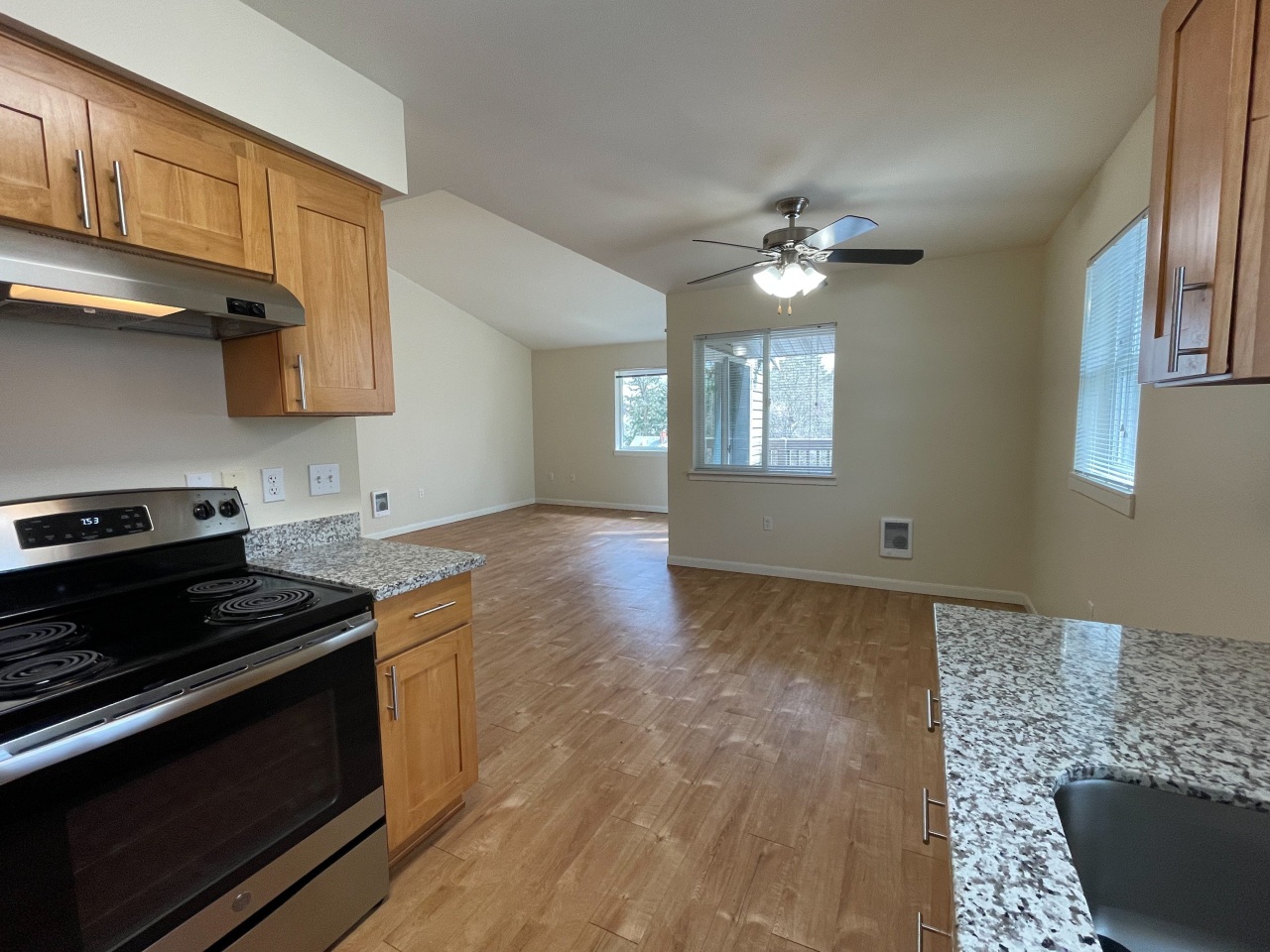 Cascade Woods Apartments Image 8