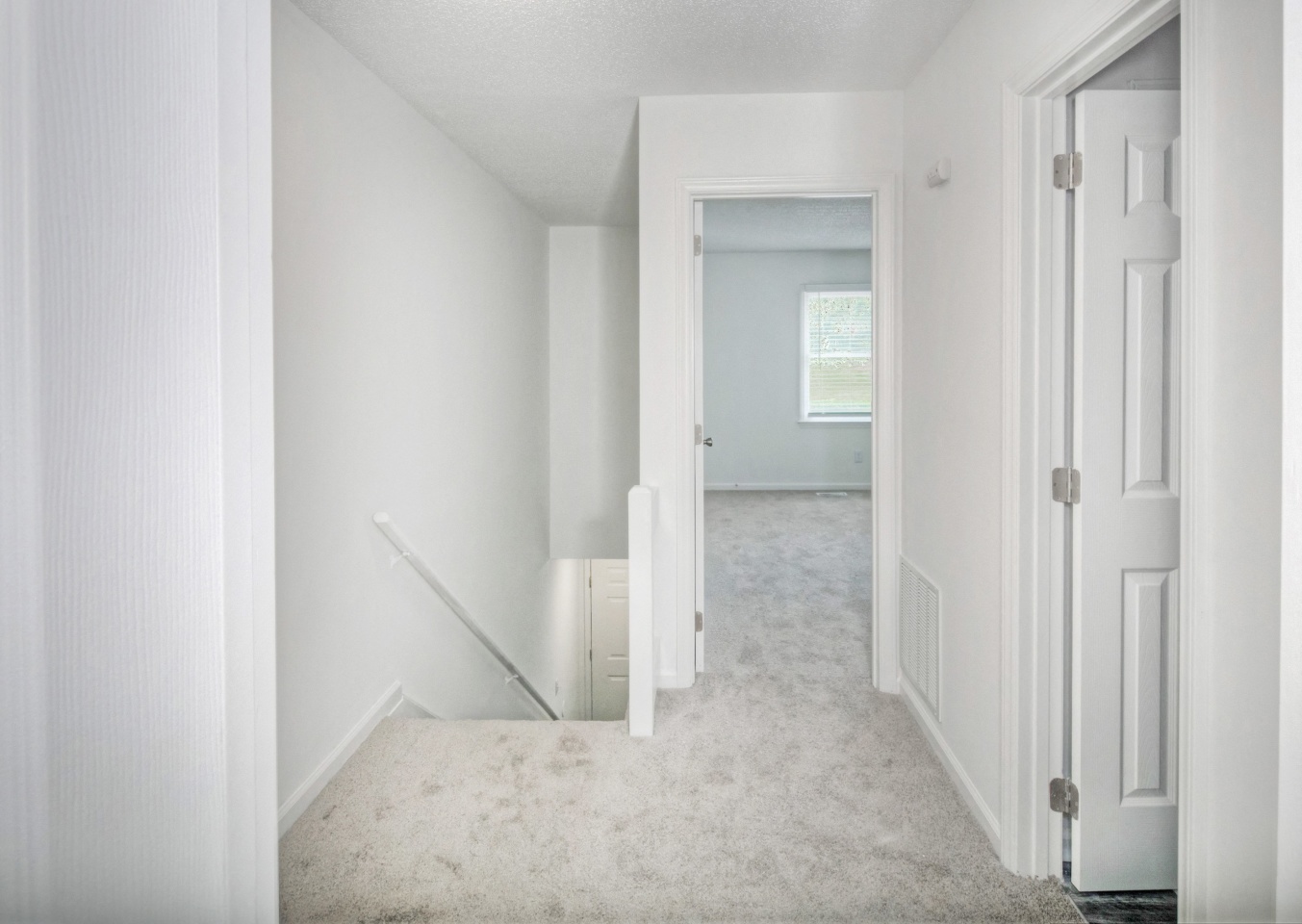Belmont Heights Apartments & Townhomes Image 5