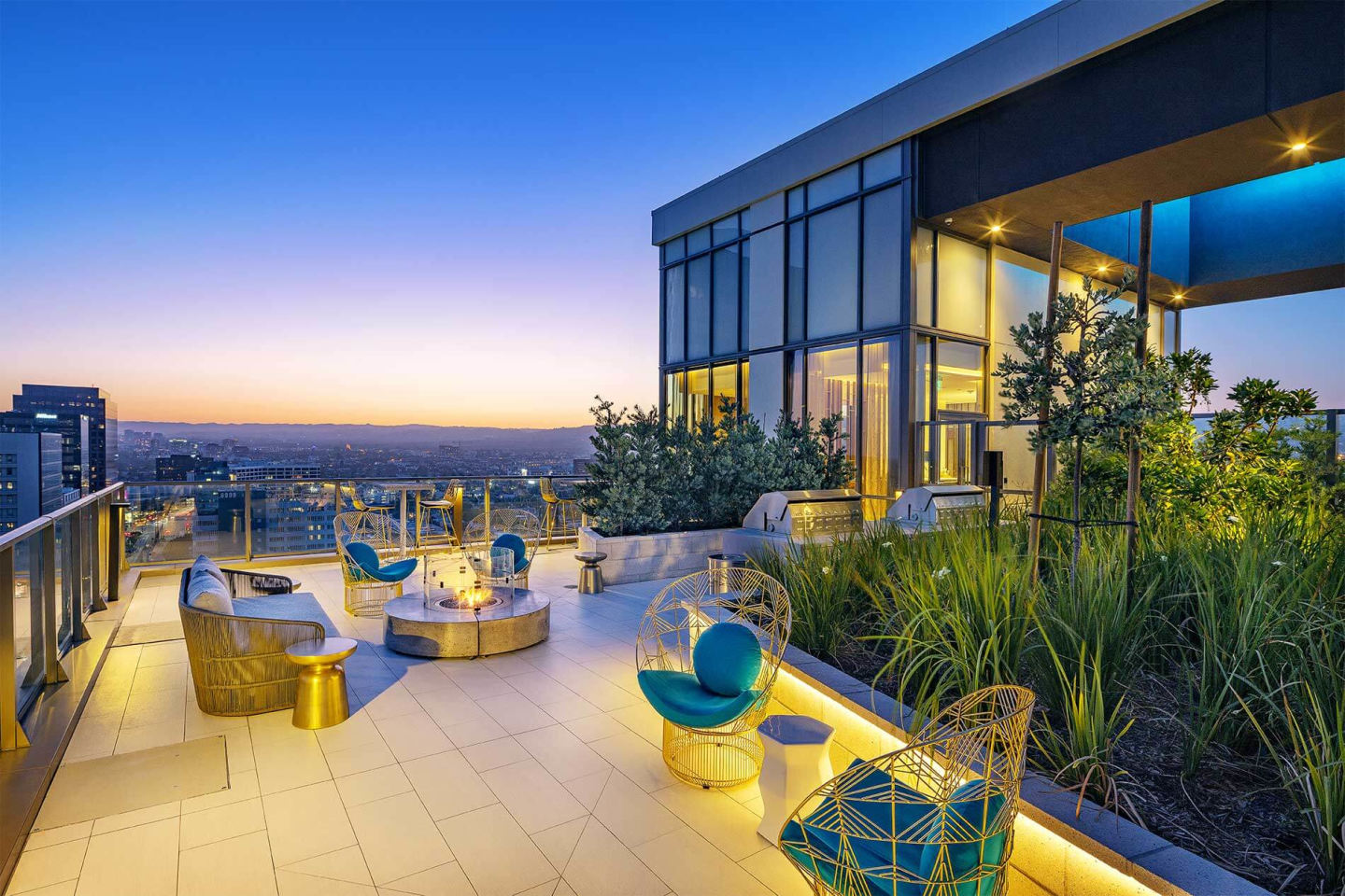 Vision on Wilshire Image 35