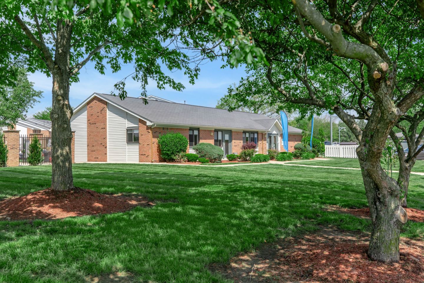 Lakeview Apartments Image 19