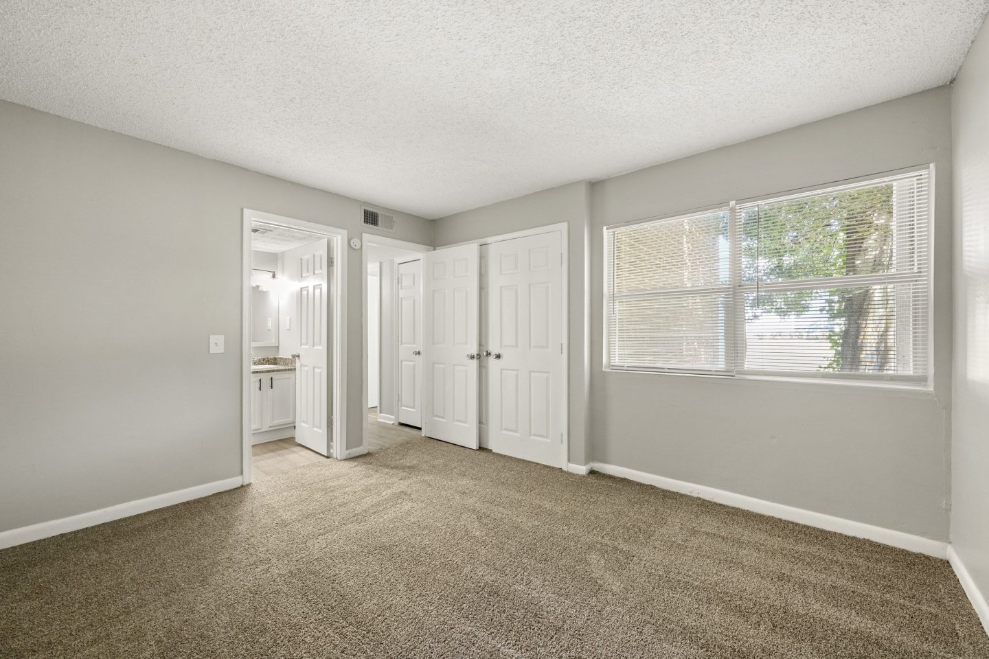 445 Cleveland Image 9
