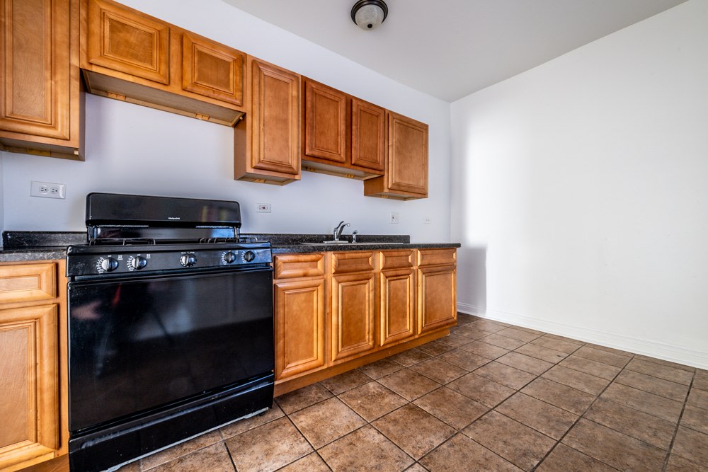 1236 S Lawndale Ave Image 2