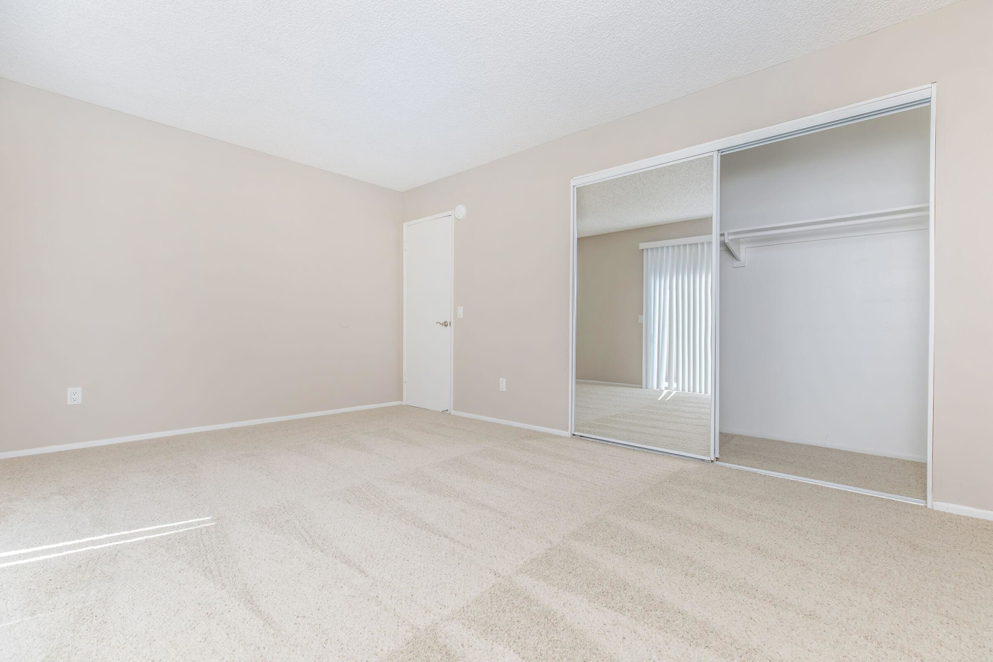Huntington Highlander Apartment Homes Image 13