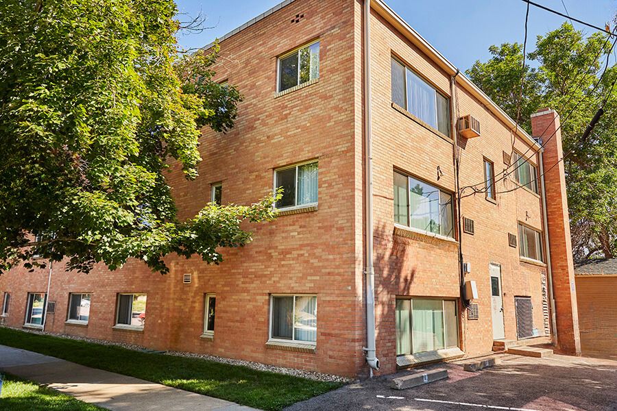 Harvey Allen Apartments Image 8