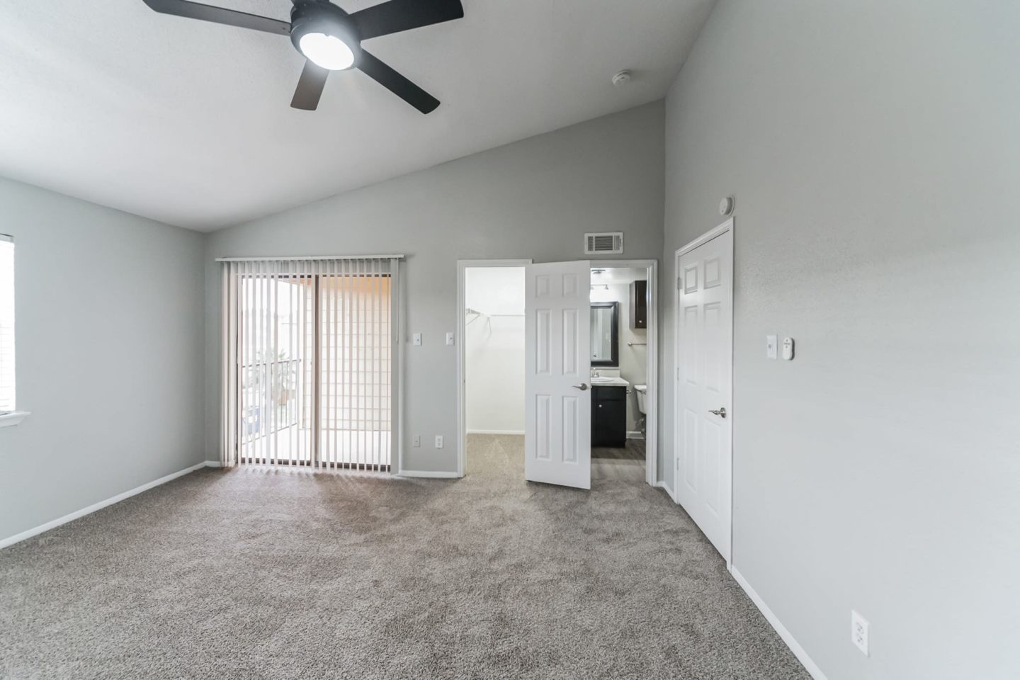 Park at Cedar Lawn Apartments Image 18