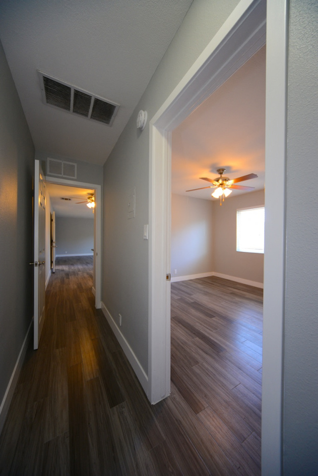 Atrium Court Image 8