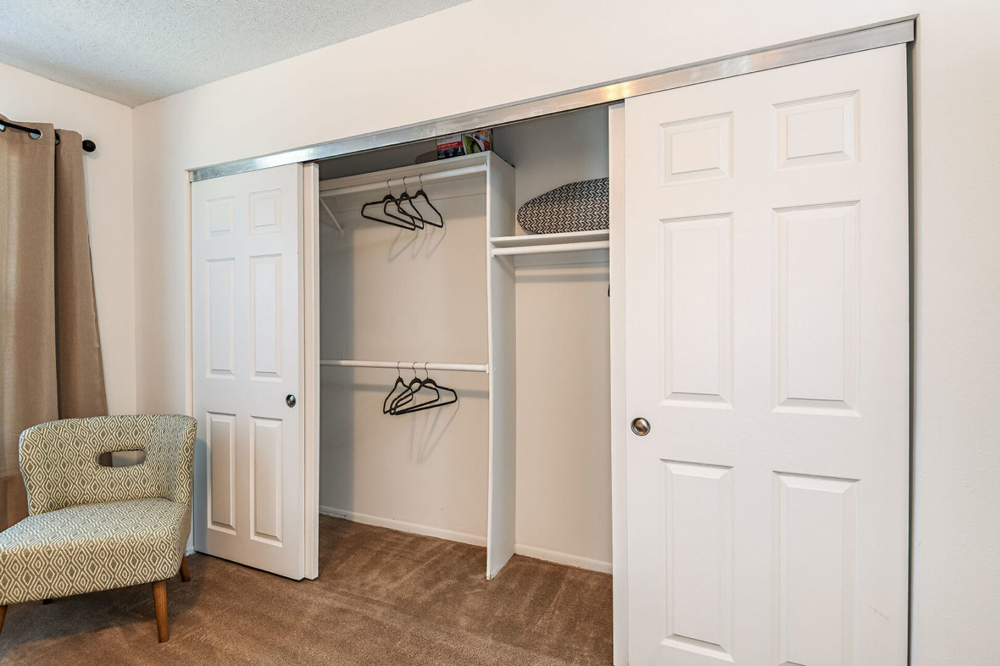 Woodlake Villas Image 42
