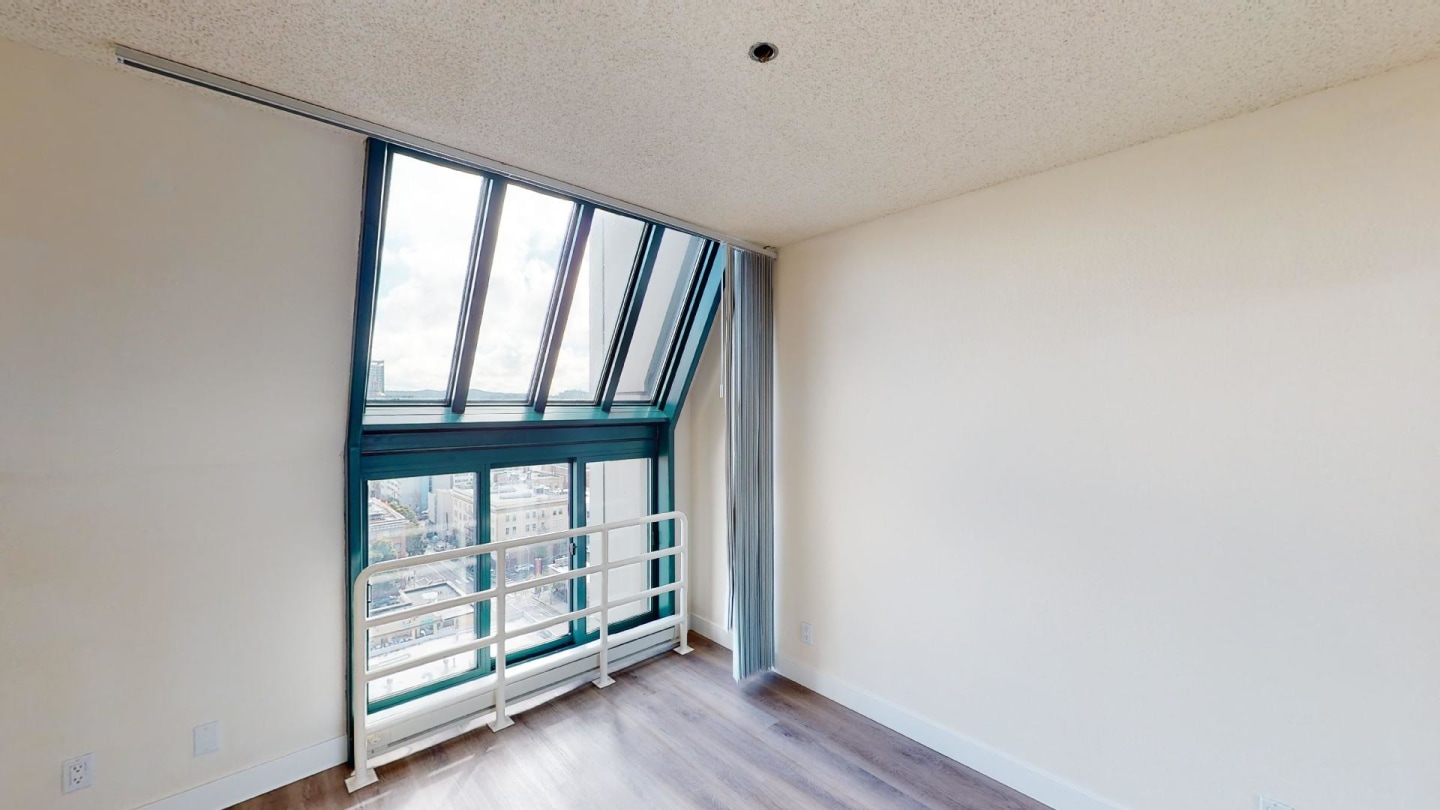 Trinity Towers Apartments Image 31