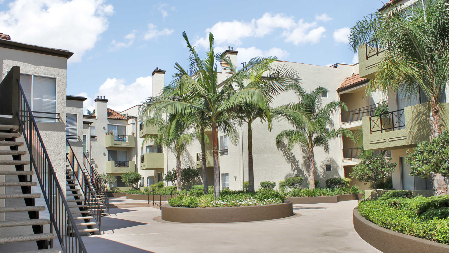 Kenwood Mews Image 2