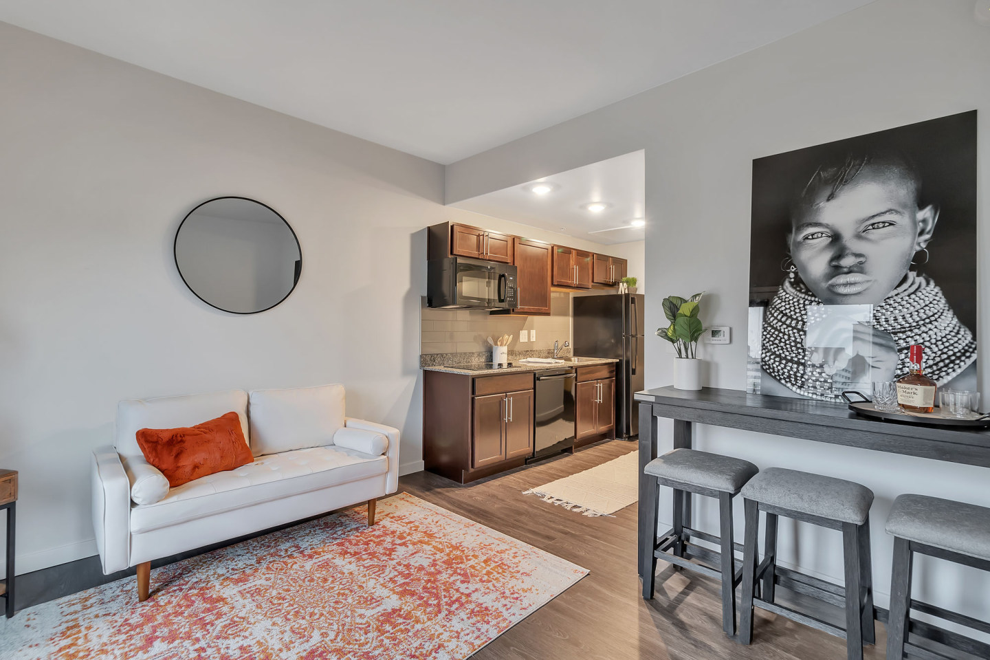 Metro Place Apartments Image 6