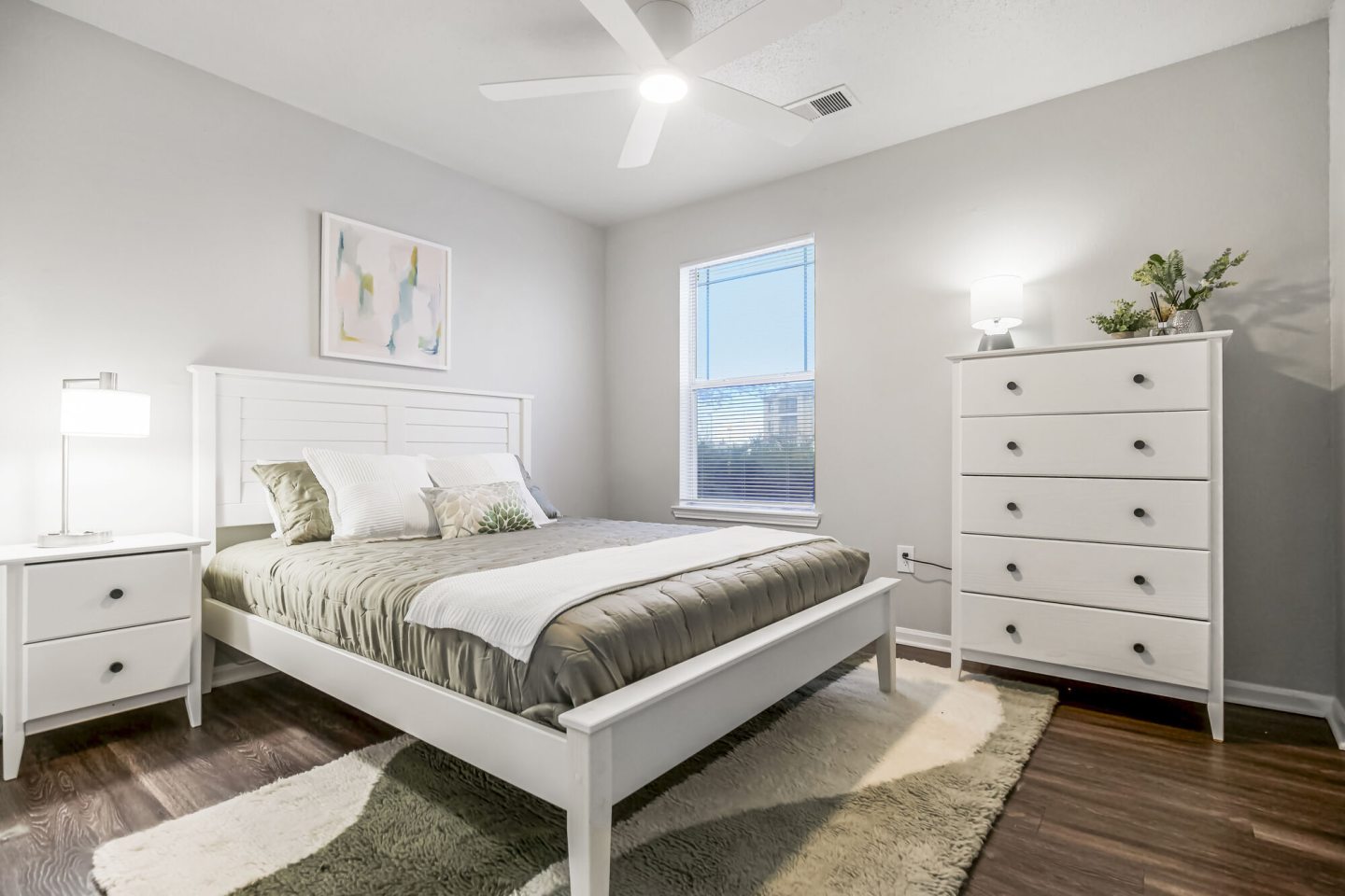Lakewood Terrace Image 31
