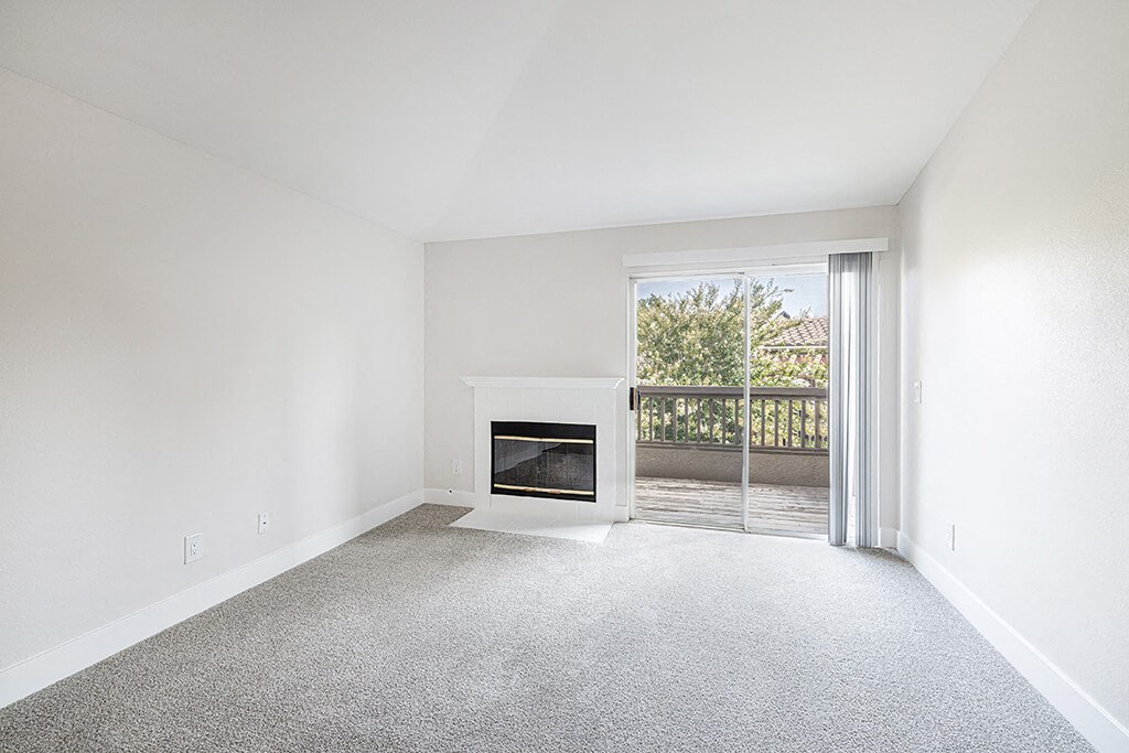 Deerwood Apartments Image 3