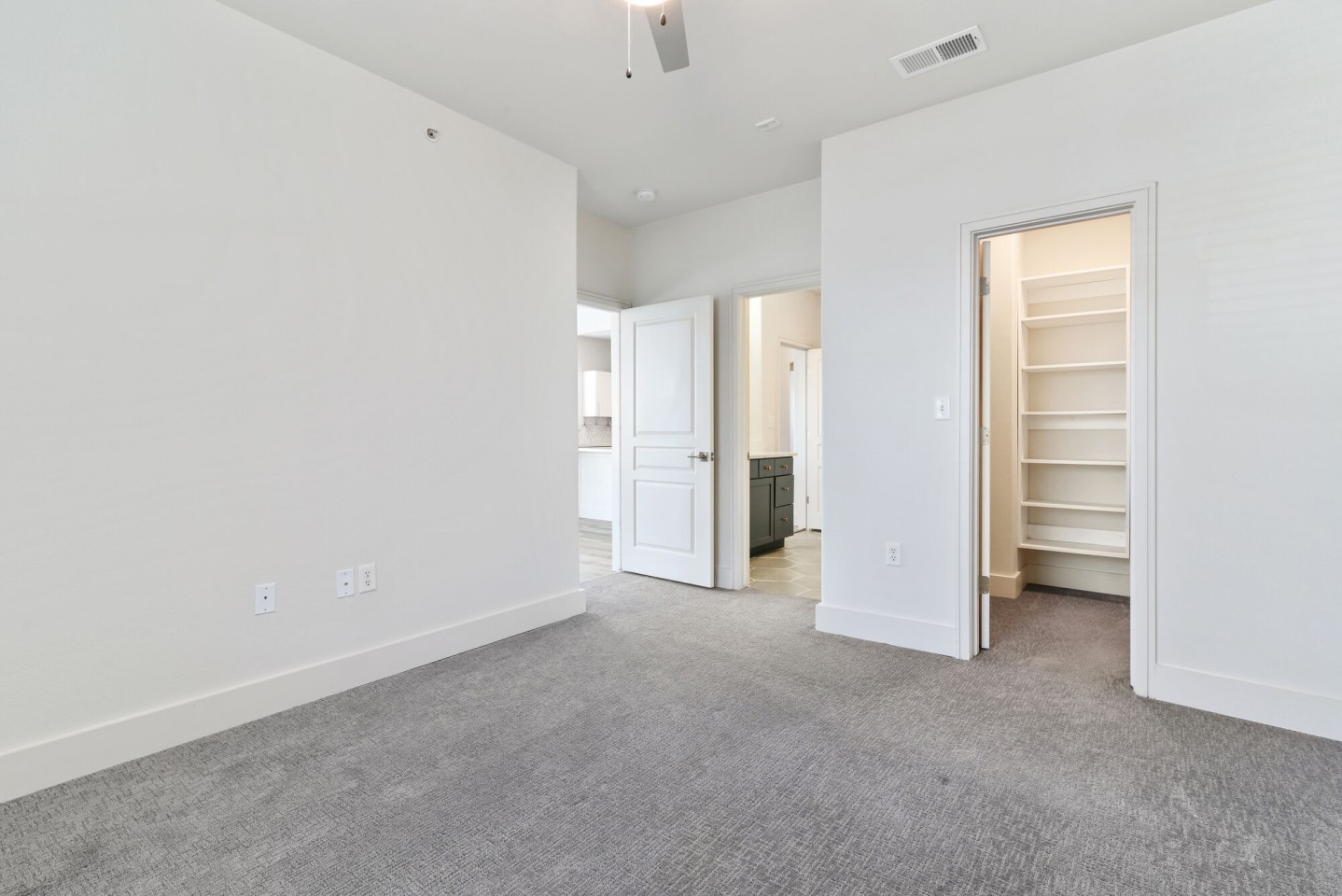 The Berkeley Luxury Apartment Homes Image 25
