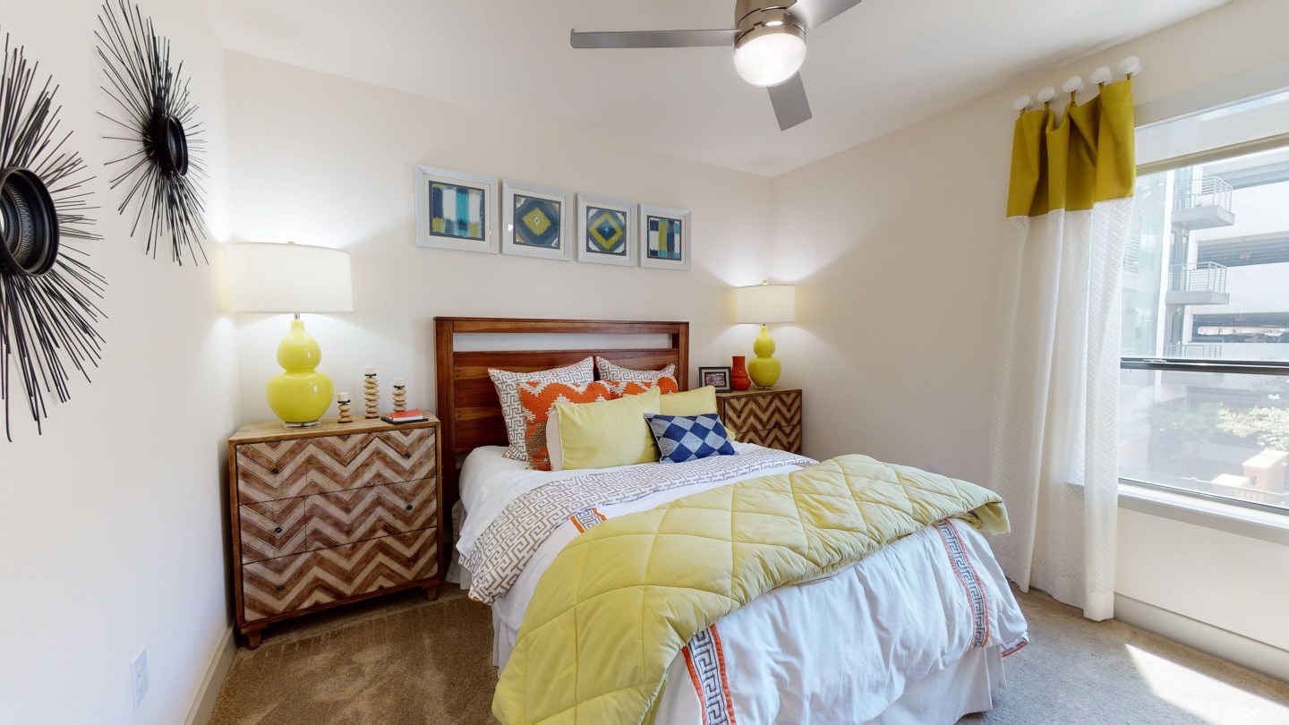 Eleven10 at Farmers Market Apartments Image 8