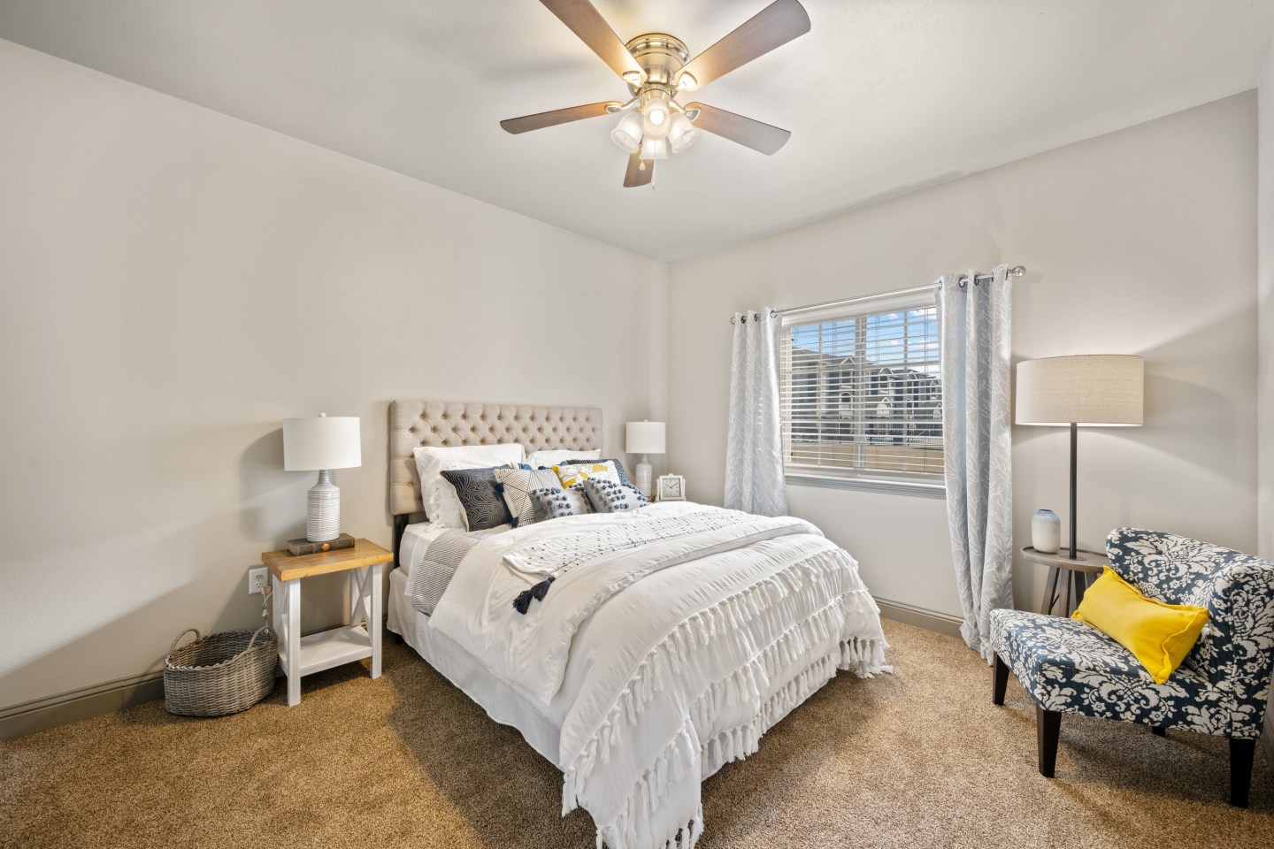 Lake Villas Apartments Image 9