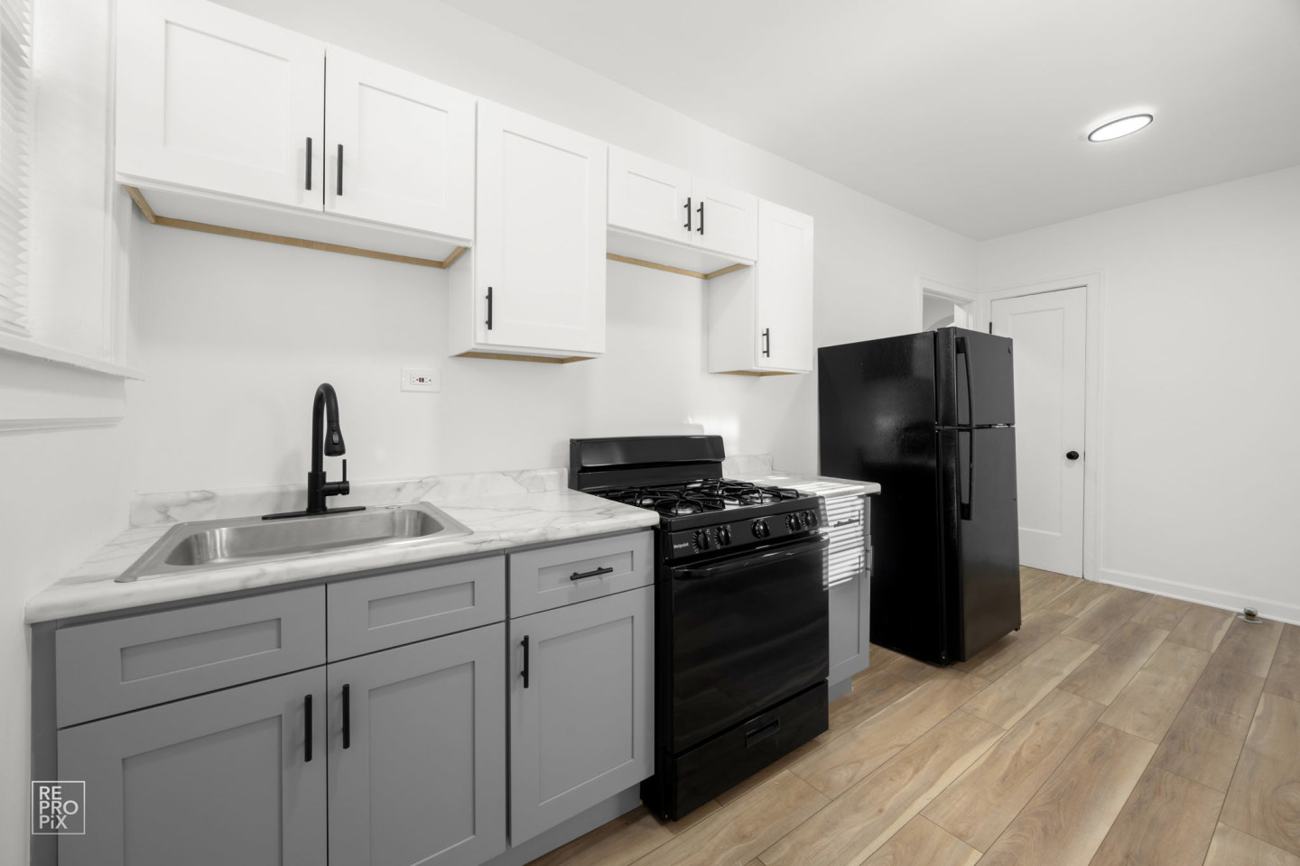7901 S Dobson Image 1