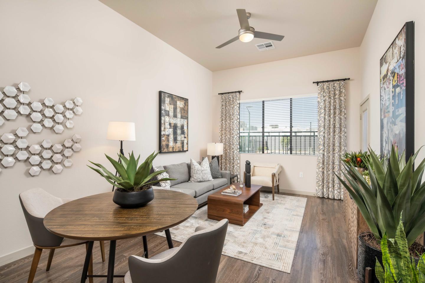 NOVO Broadway Apartments Image 3