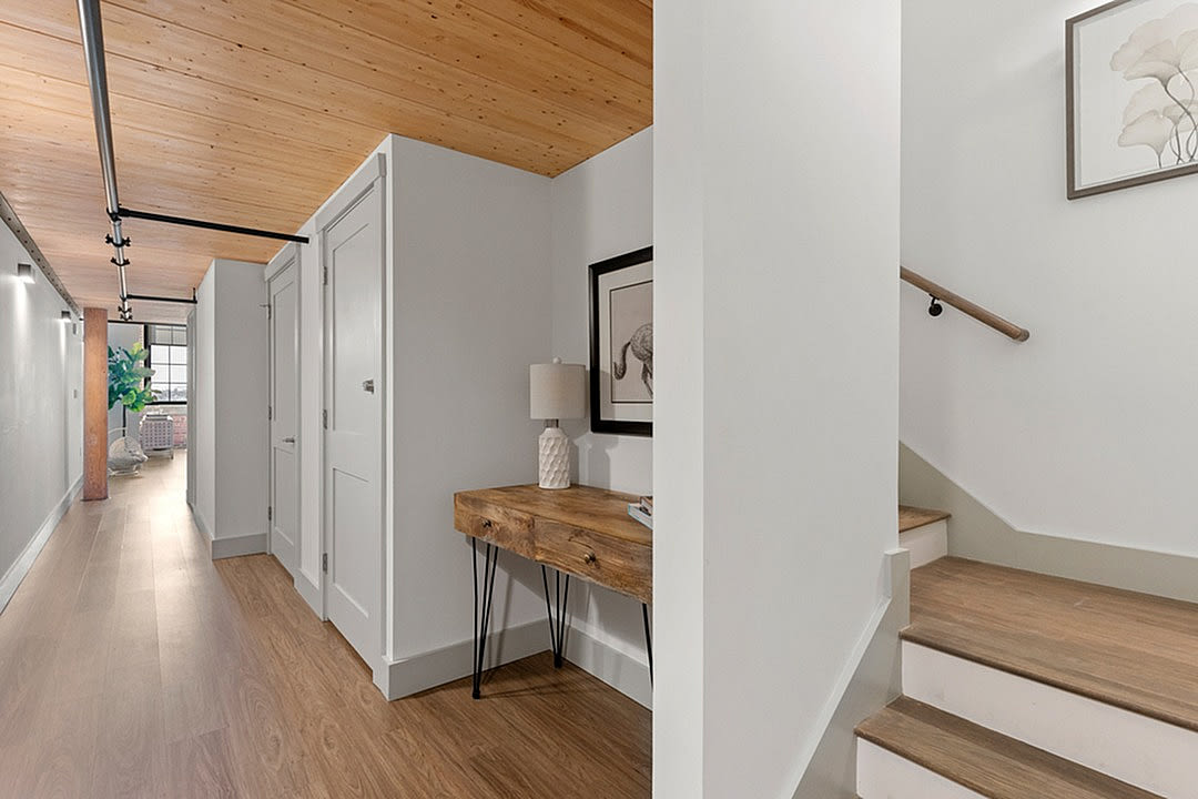Riverwalk Lofts Image 39