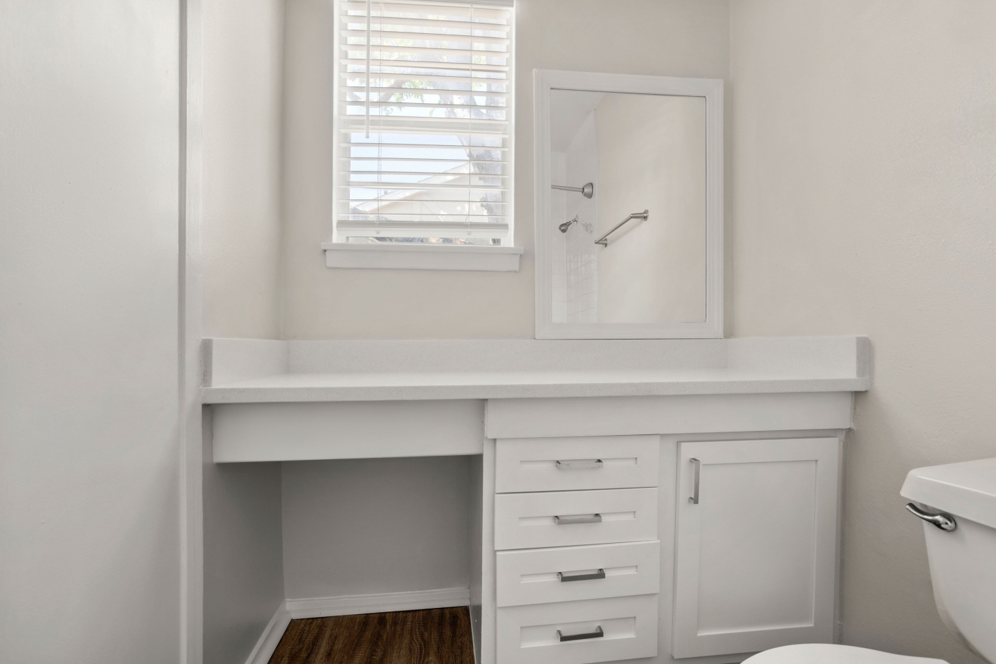Chevy Chase Image 12