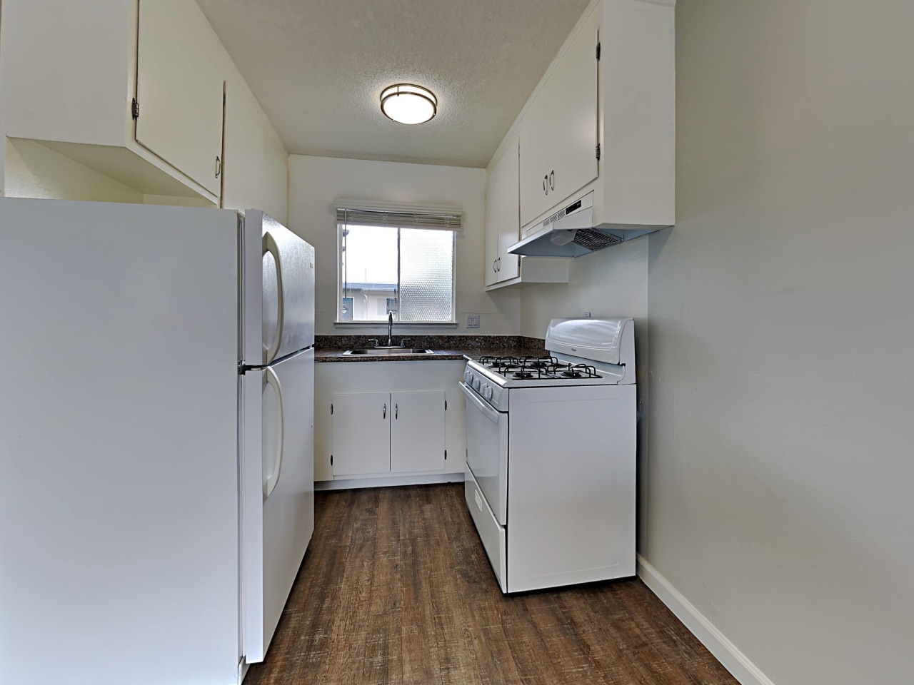 671 Vernon Image 2