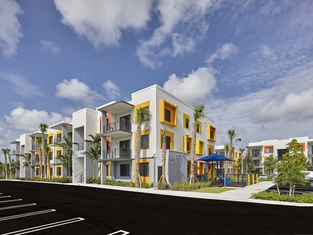 Gateway Luxury Apartments Image 27